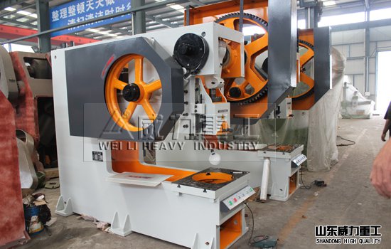 濟(jì)寧嘉祥訂購我廠一批沖床