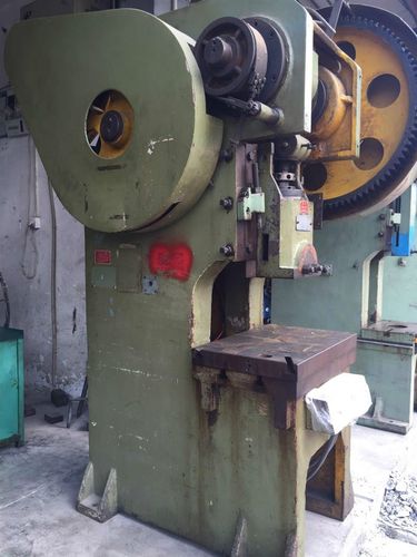 沖床操作規程（普通沖床）